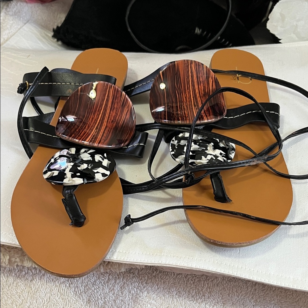 Chic Black and Brown Women's Sandals